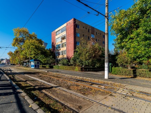 Apartament 3 camere – parter – str. Petru Rares, Gradiste – COMISION 0