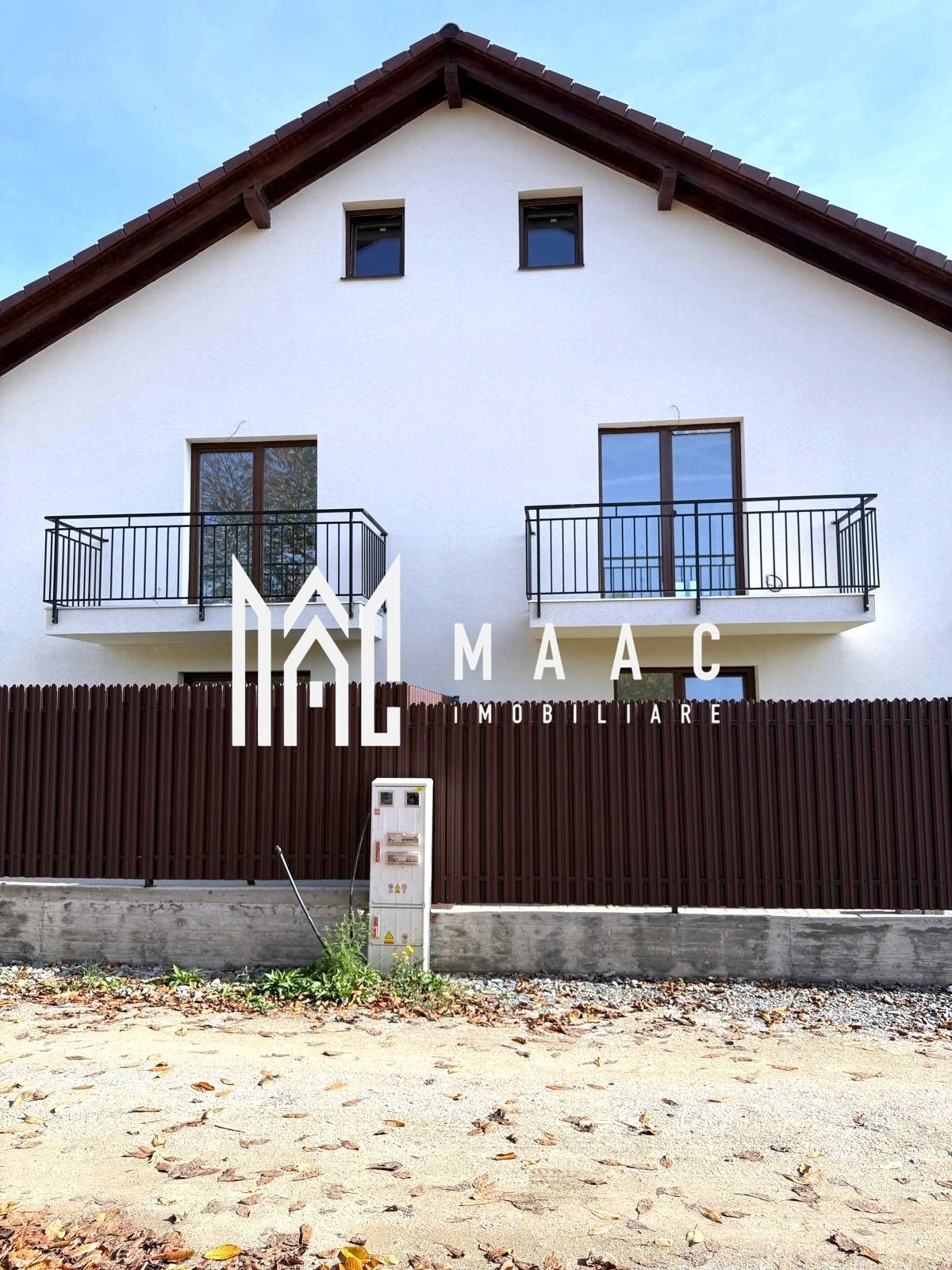 1cb9c44d9587463eab807315fe4bf991 Casă duplex 4 camere de vânzare | Cisnădie, Exterior Sud