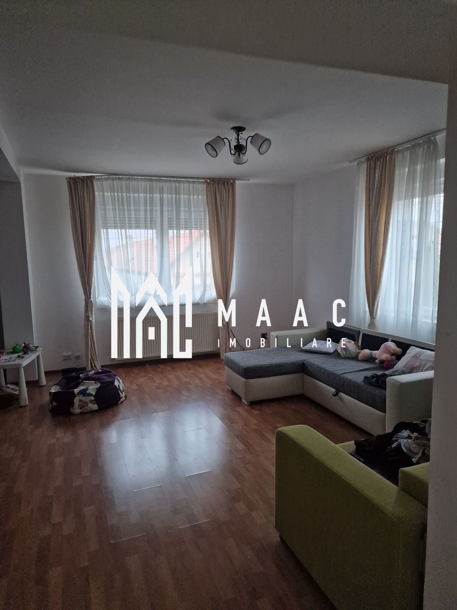 Casă 6 camere de vânzare | Șura Mică | 190 mp
