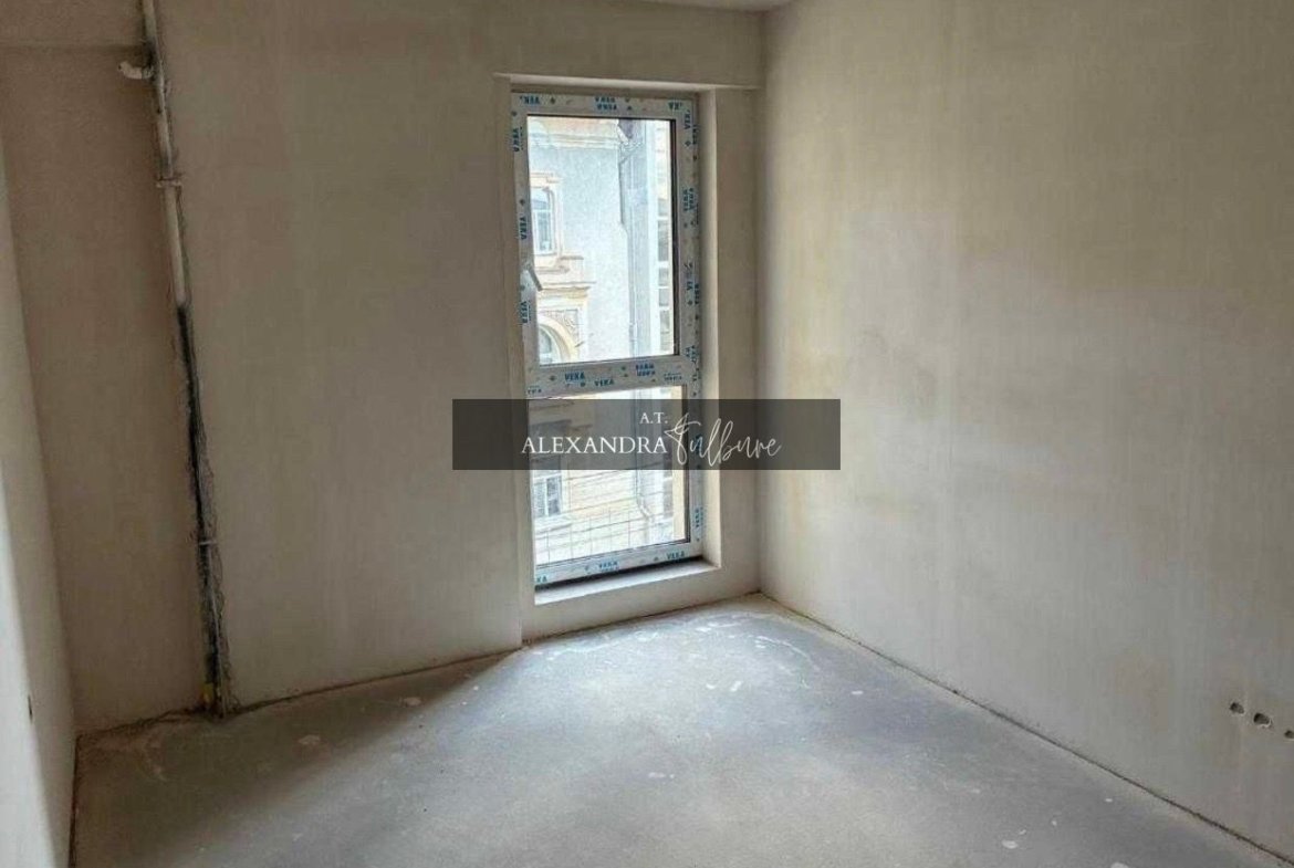 Apartament decomandat | 3 camere | 2 băi |M. Viteazul