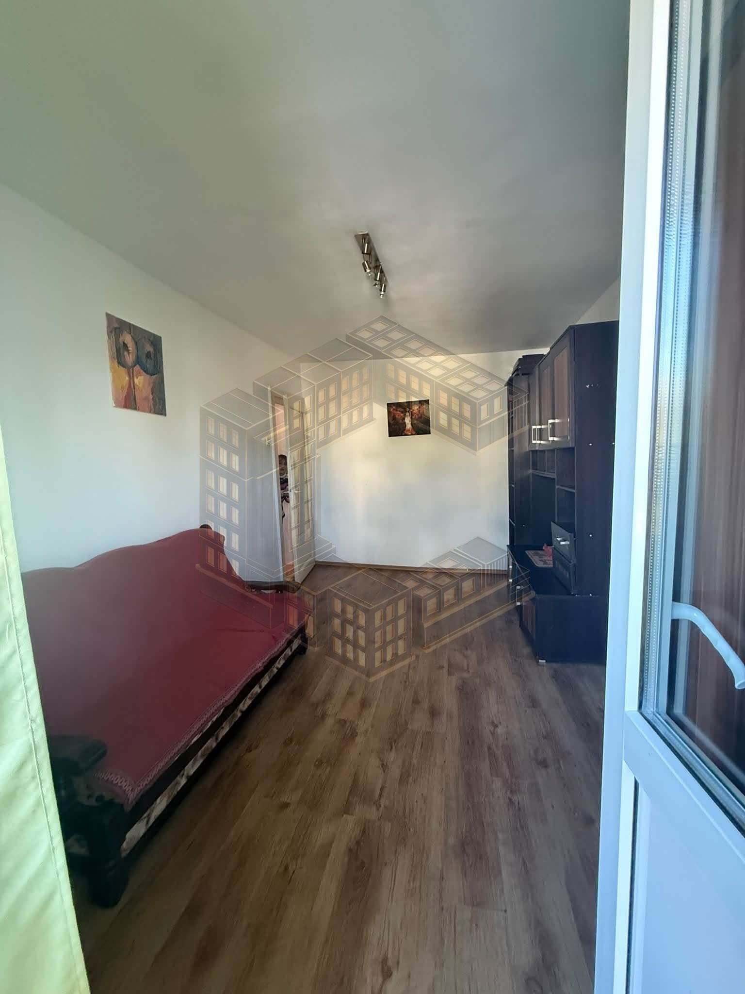 1e972e621b004ad389379ae0eef6c8ee Apartament cu 2 camere, semidecomandat,etajul 2, zona Sagului