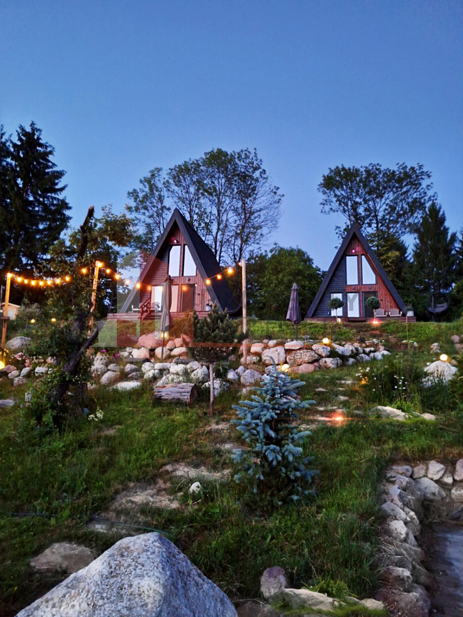 2  A-Frame | Bran Sohodol| 2 cabane | Teren 3.812 mp | Operațional |