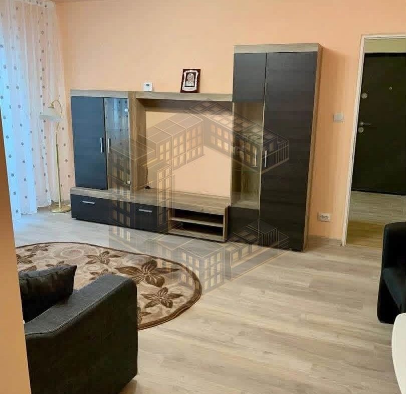 Apartament cu 2 camere, semidecomandat, centrala proprie, de vanzare