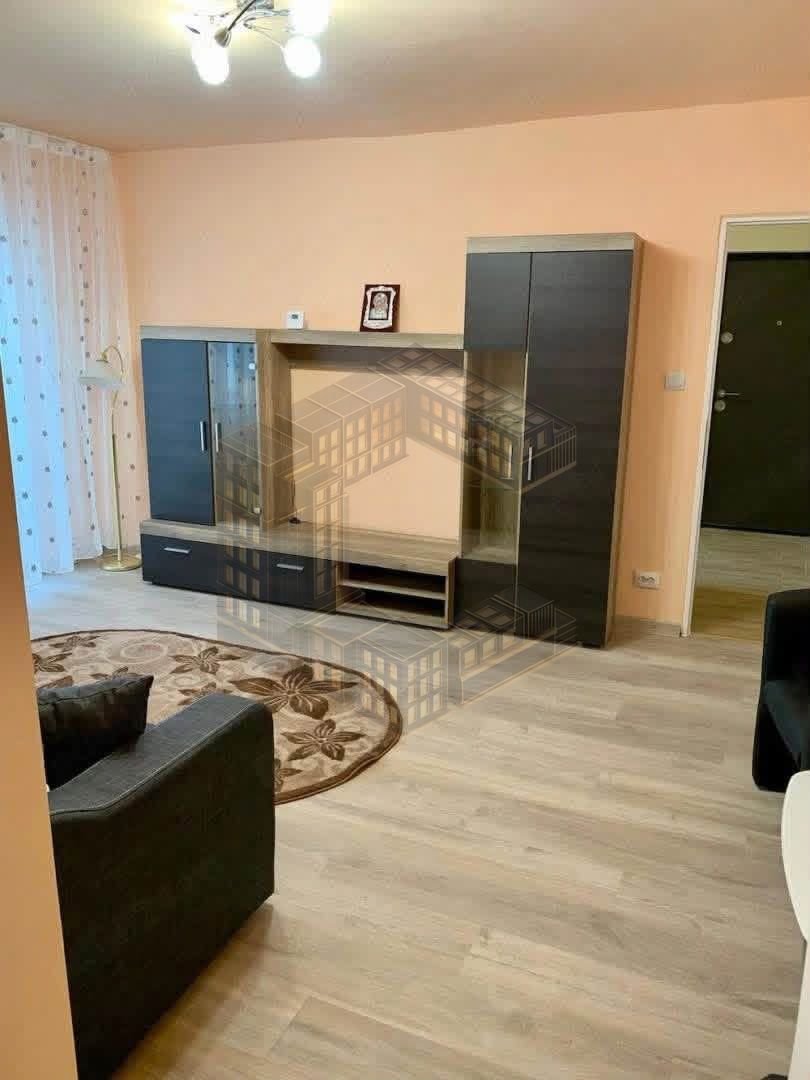 1f8d783e06544462bddffa66aa9c7908 Apartament cu 2 camere, semidecomandat, centrala proprie, de vanzare