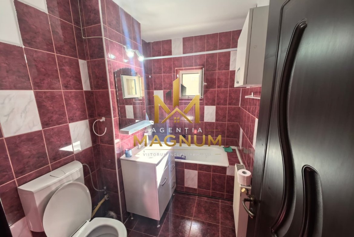 Apartament cu 3 camere de inchiriat