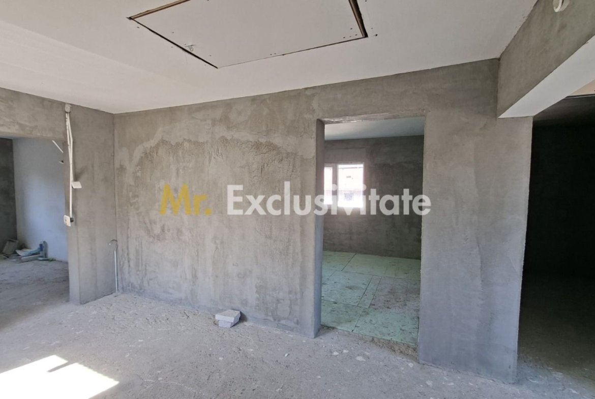 Vanzare Casa P+1E Bananai-Prundu teren 1363 mp