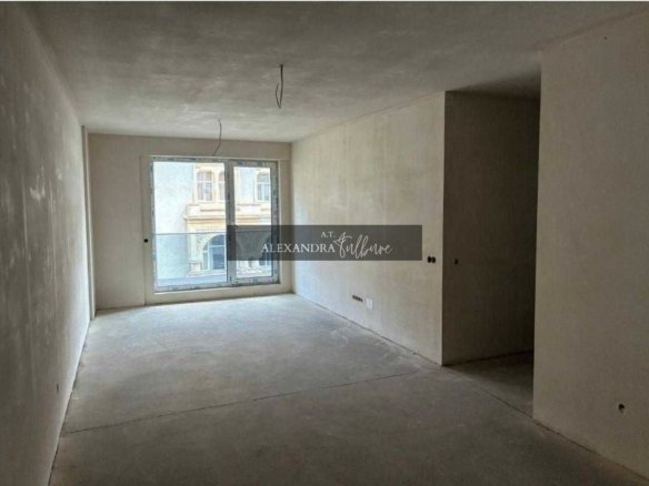 Apartament decomandat | 3 camere | 2 băi |M. Viteazul