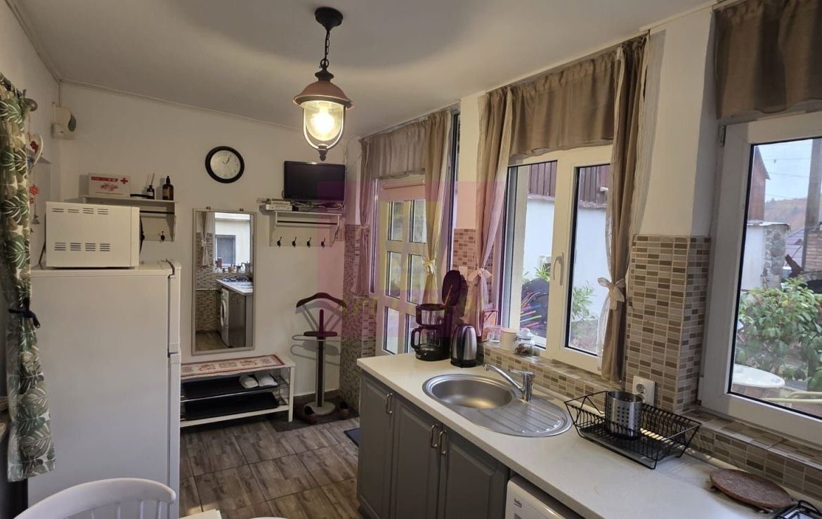 Apartament cu 2 camere de vânzare în Sinaia – Cartierul Furnica