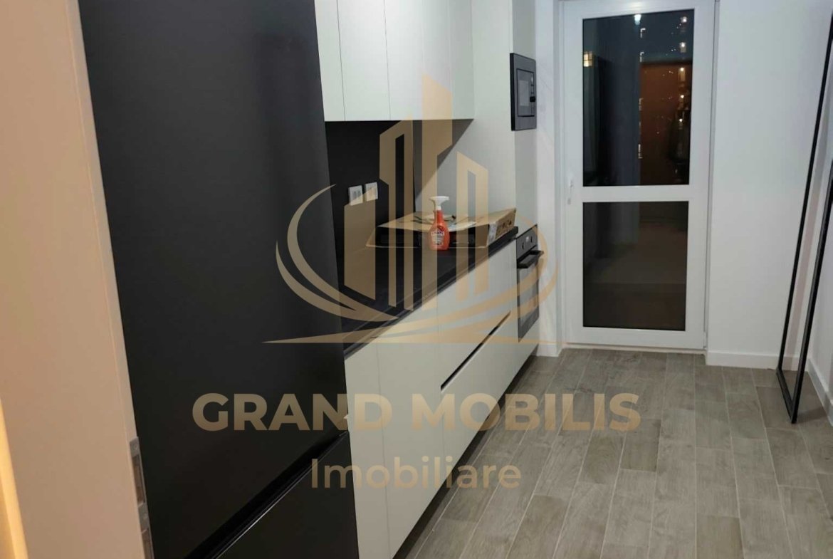 Apartament 3 camere | 85 mp | 2 băi | Balcon 10 mp Loc de parcare