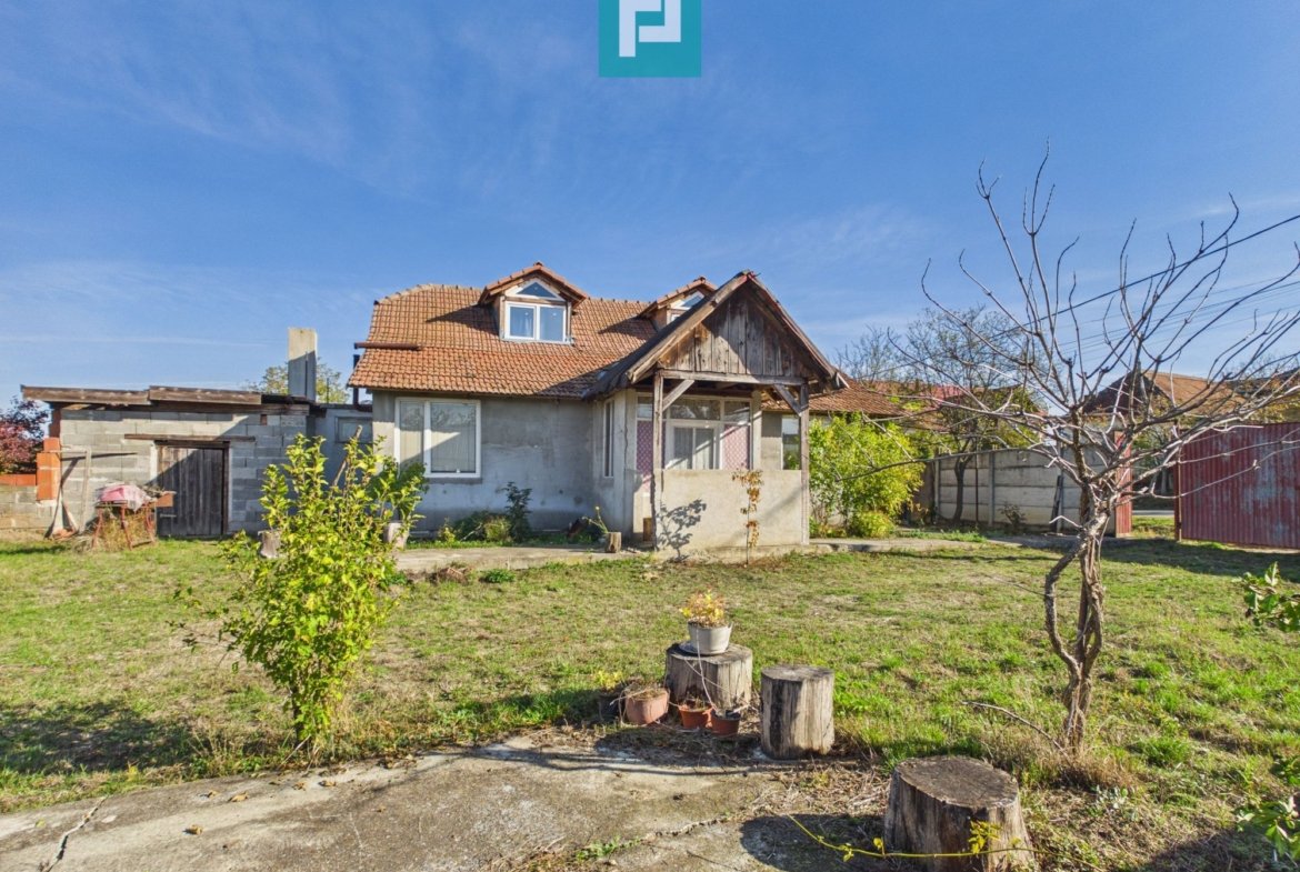 Casă în Șumugiu, teren 2.610 mp