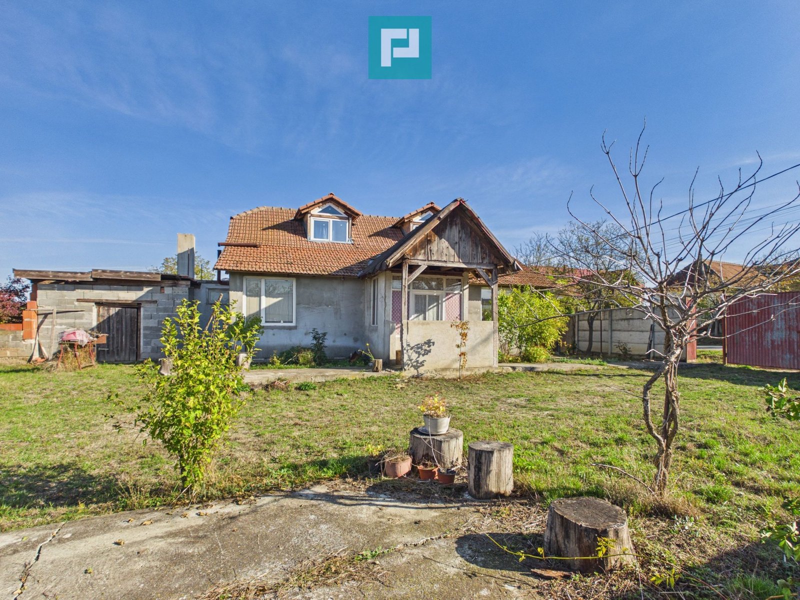 245eef5d02ee4ac4884e67007a0a9832 Casă în Șumugiu, teren 2.610 mp