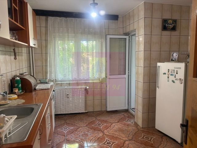 Apartament 3 camere Drumul Sarii.