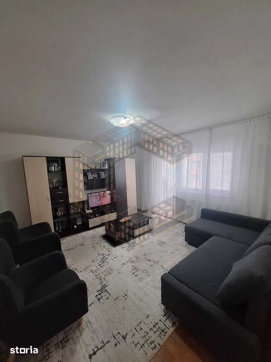 265f147edb8d4dbeb2836c97789440c6 Apartament cu 3 camere,decomandat,etaj intermediar,de vânzare,Giroculu
