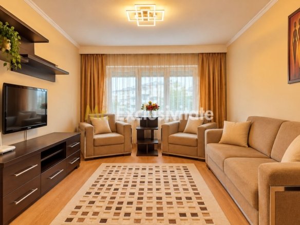 Central-Eremia, ap. 3 camere, 2 băi + boxă,proaspăt zugrăvit, et.2