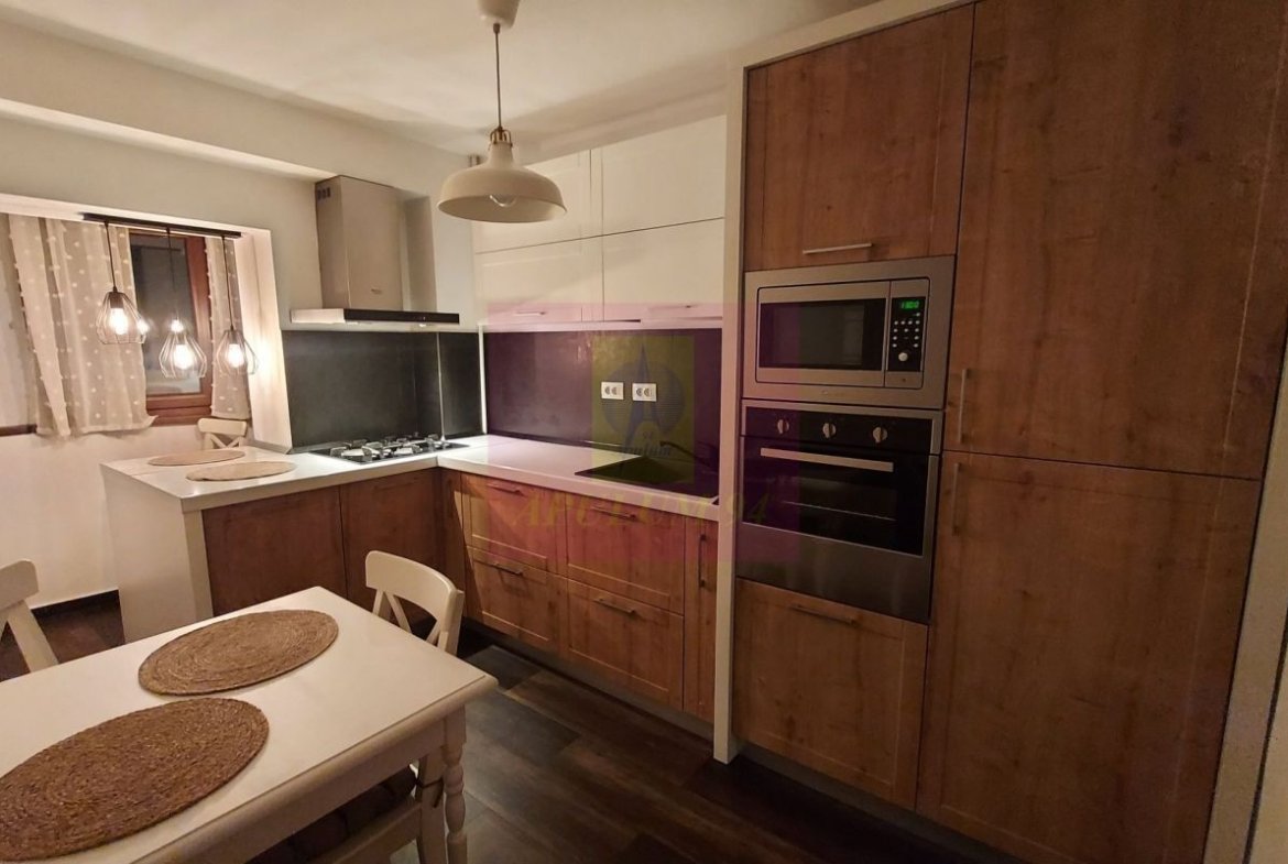 Vand apartament 3 camere Bd Libertatii