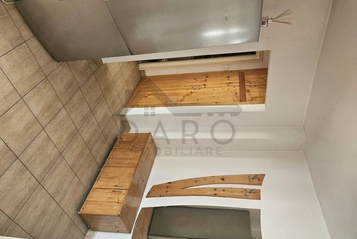 Vând ap. 2 camere Tudor-zona Pensiunea Europa, însorit, zona linistita+ Garaj