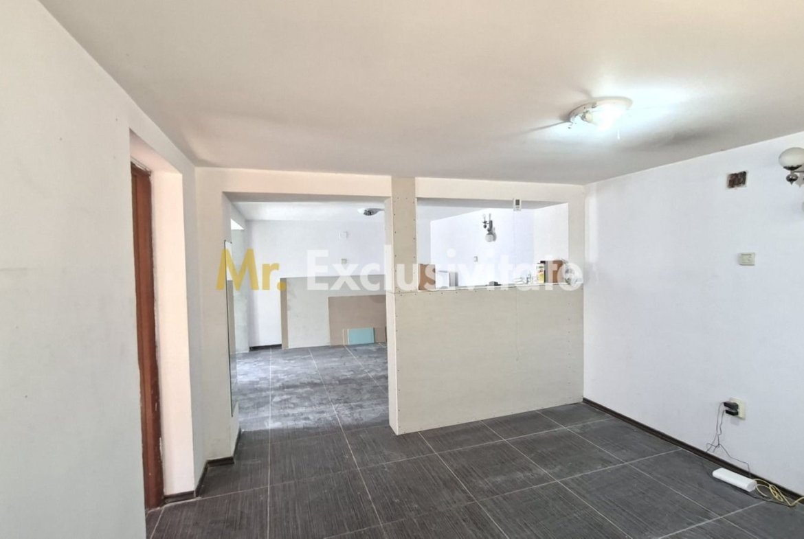 Vanzare Casa P+1E Bananai-Prundu teren 1363 mp