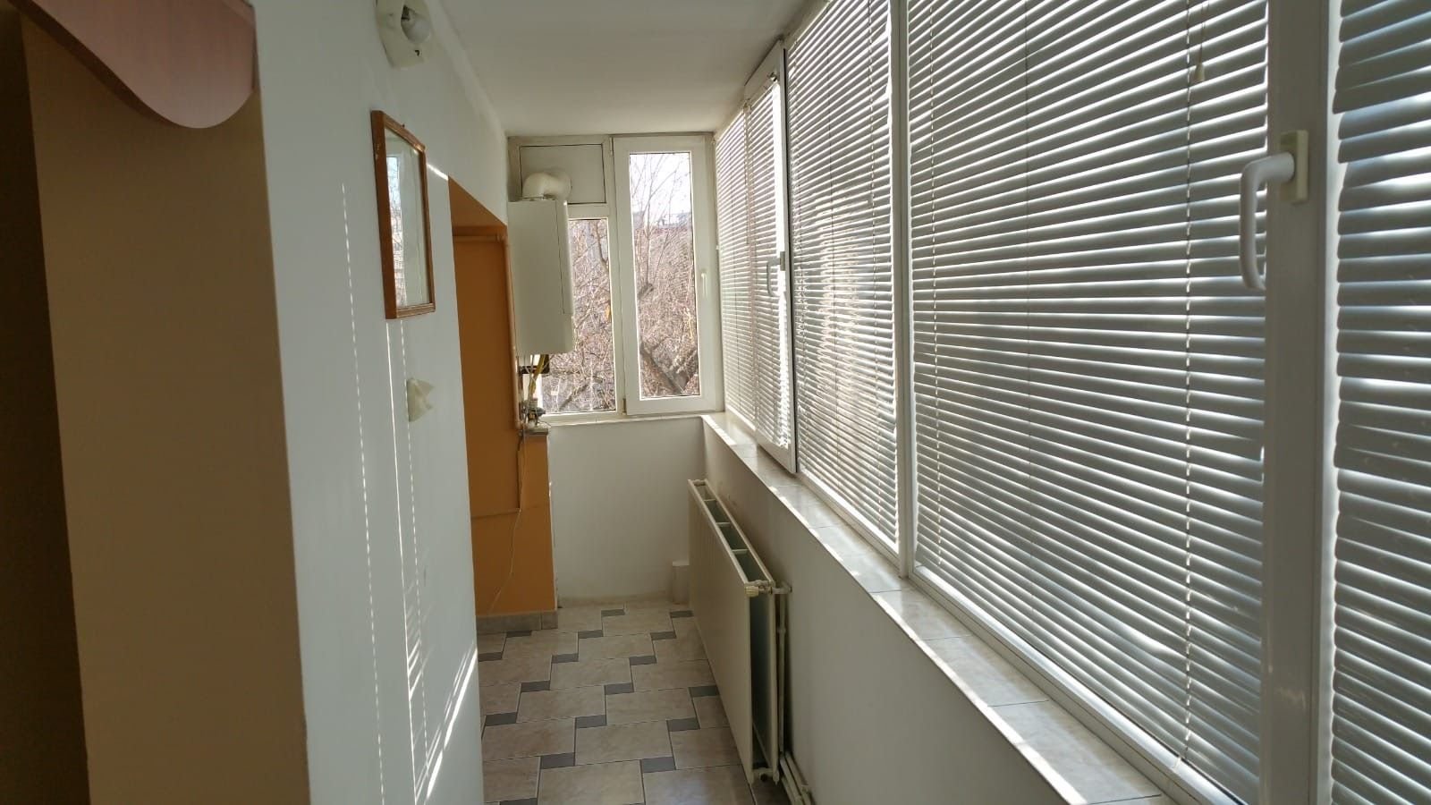 28b1dd7ba5894d018def36d5dbe92d93 Apartament cu două camere de inchiriat zona Astra