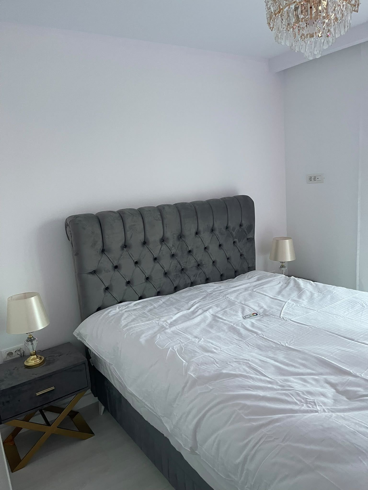 28e3006cd75445798bb585a9268f17b3 Apartament cu 2 camere + loc de parcare subteran – Aradului