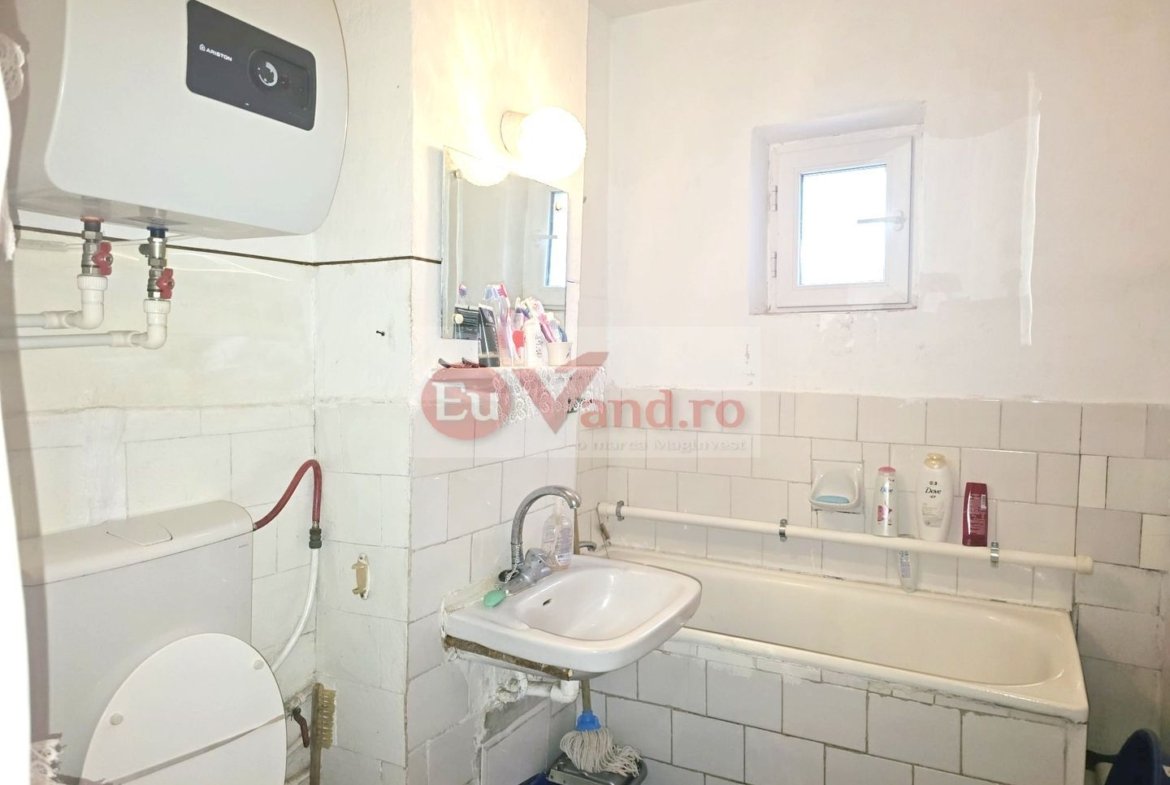 Apartament 2 camere decomandat, Micro 20, langa Piata, 54 mp, Exclusivitate