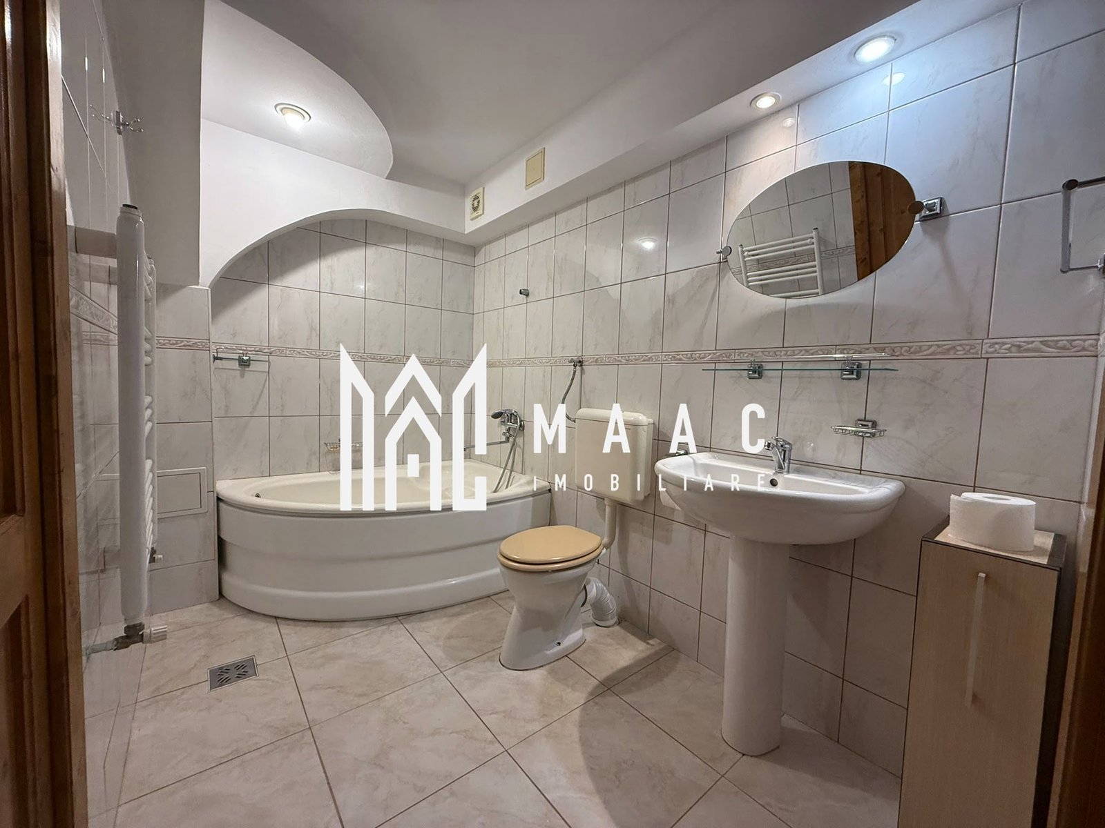 2a81d6fa7ac646fe813667ecdd2b4c67 Apartament 2 camere decomandat de închiriat | Sibiu | Hipodrom 2