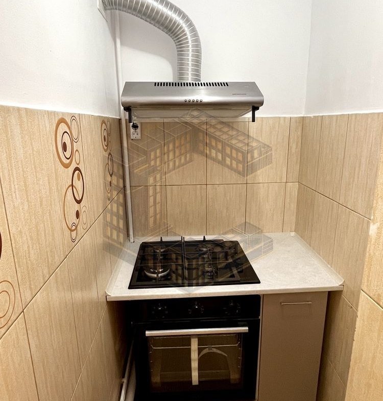 Apartament cu 2 camere, decomandat, etajul 1, de vanzare, Medicina