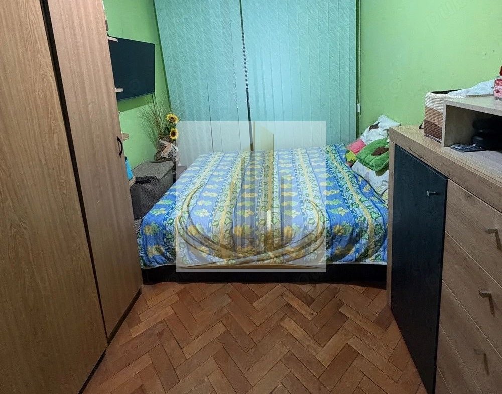 Apartament 3 camere, 50 mp utili + balcon 4 mp, etaj 3, Calea Șagului