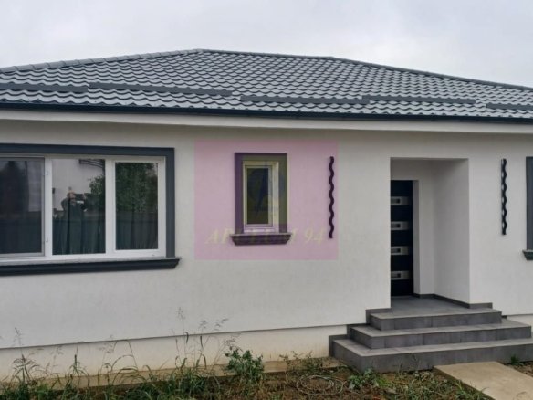 Sabareni, casa noua parter, 4 cam + dep., 143 mp, curte 452 mp