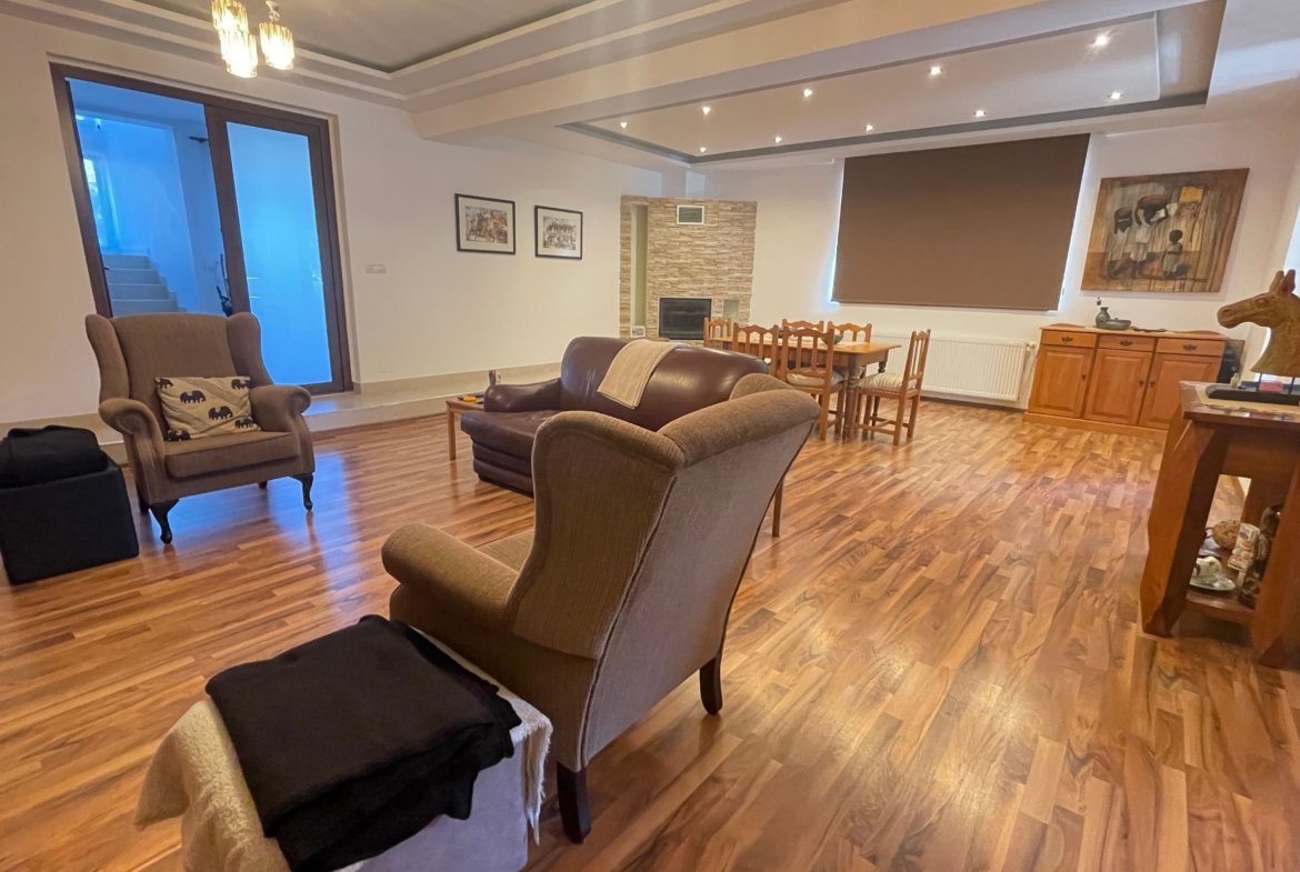 Casa cu teren generos de 750 mp, P+1E in zona Mehala