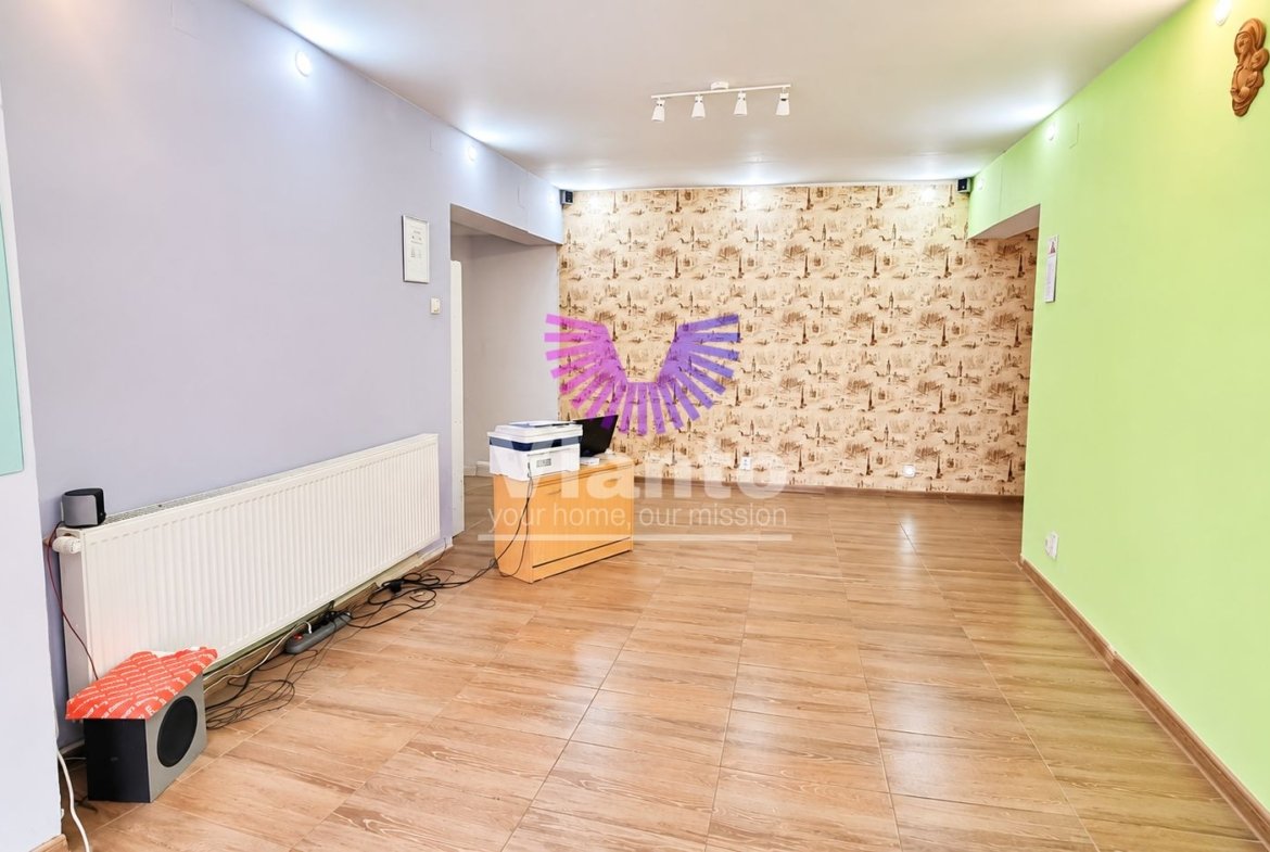 Spațiu comercial de închiriat, 50 mp, 3 camere, Sibiu Central