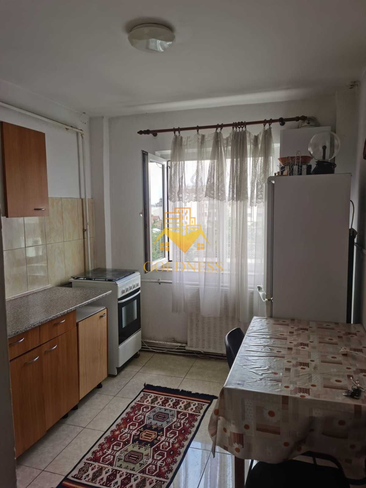 3 camere decomandate, parcare, FSEGA, Intre Lacuri , Aurel Vlaicu
