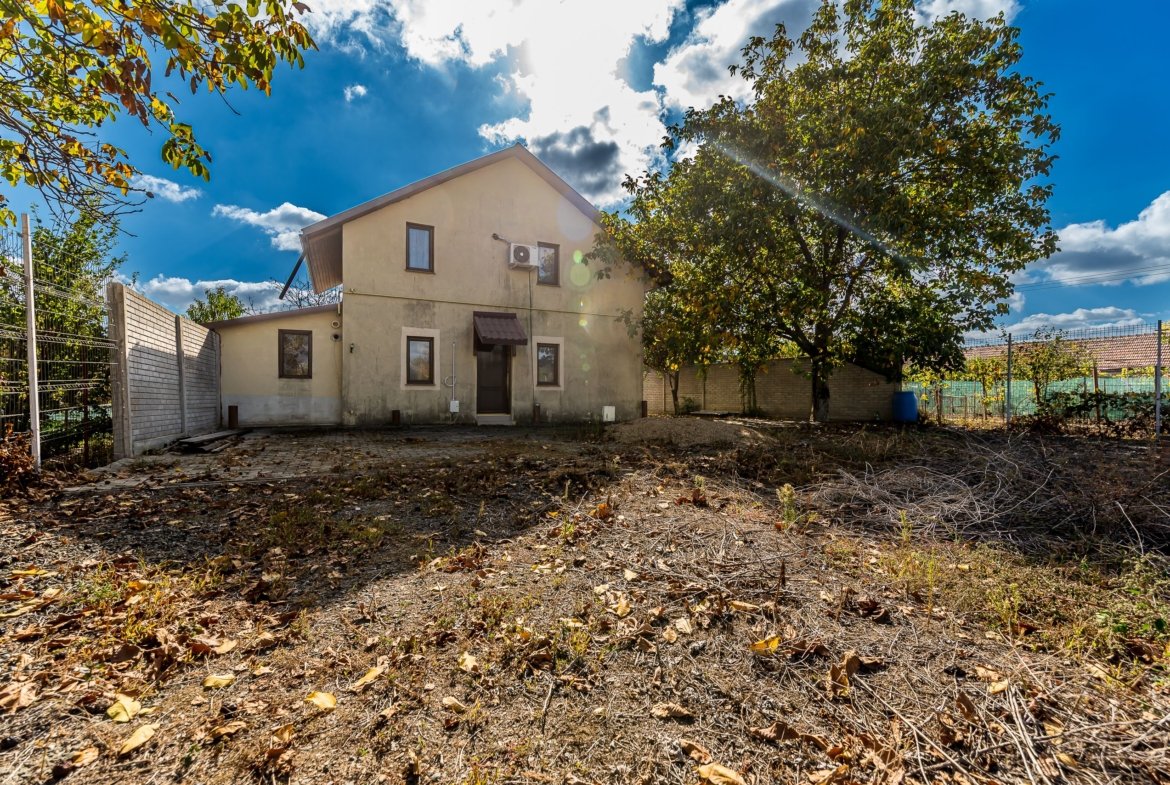 Teren 1.514 mp cu casă P+M Aradul Nou, Strada Posada Comsion 0%