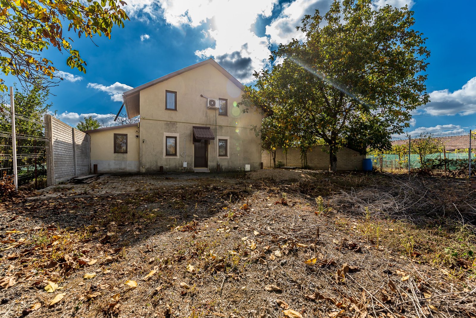 Teren 1.514 mp cu casă P+M Aradul Nou, Strada Posada Comsion 0%