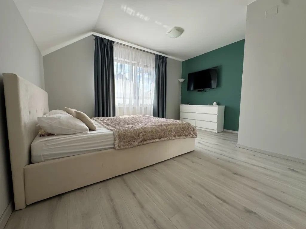 Casa individula ,teren 230 mp-Giroc ,Trandafirilor