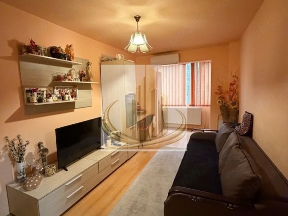 Apartament 3 camere, 50 mp utili + balcon 4 mp, etaj 3, Calea Șagului