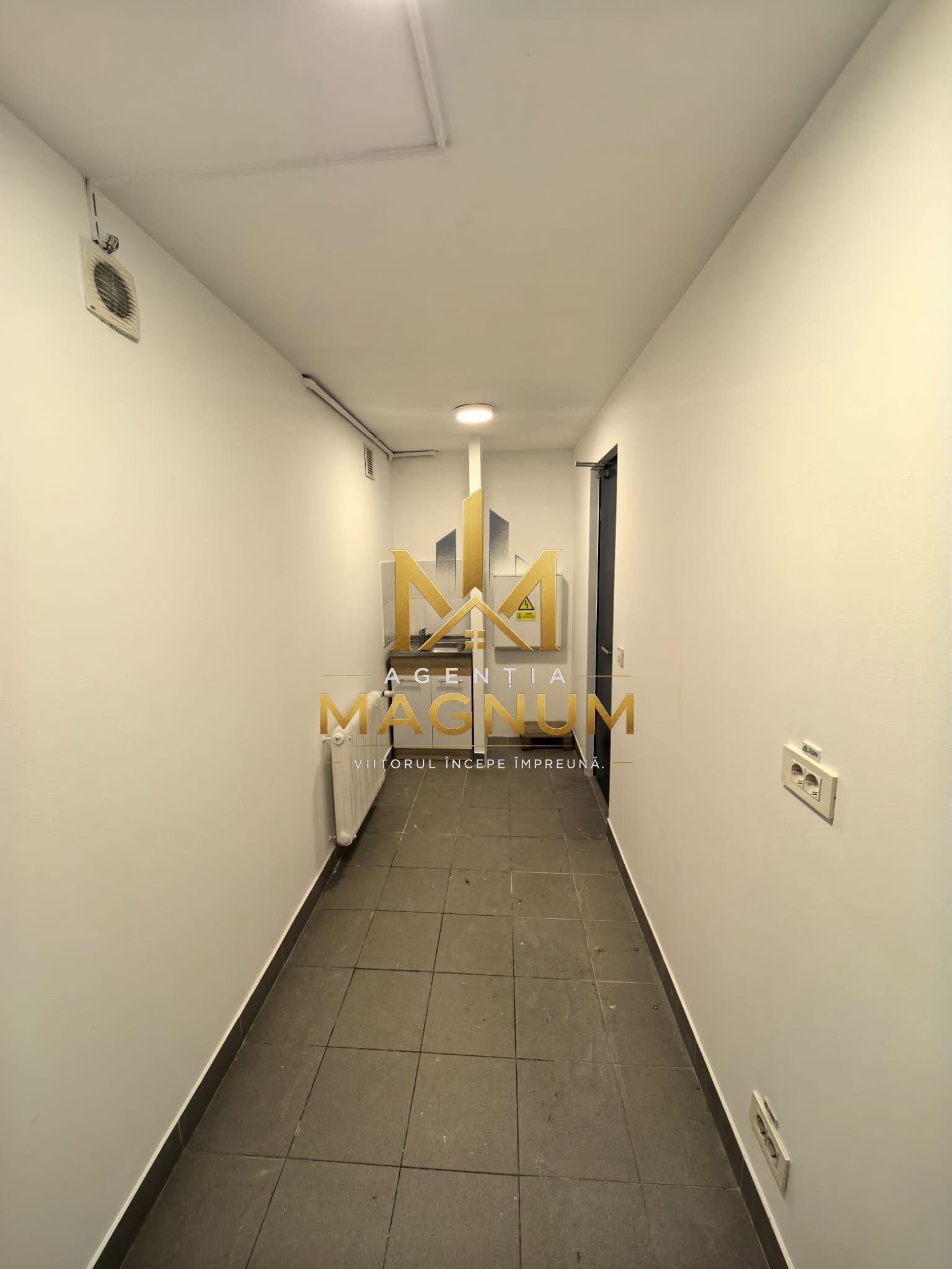 2db2aadcb3174b299aefdb1b39f7be8b Spațiu comercial renovat, vitrină 10 m, bulevard principal, parter