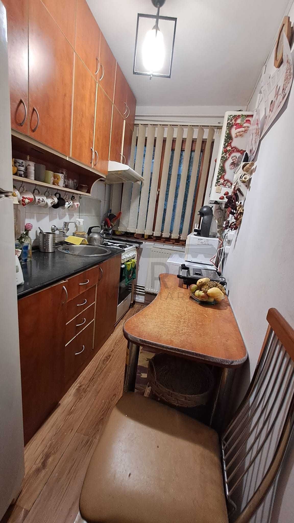2f07328b0317431587bd5b55d010bac7 Vânzare apartament cu 2 camere
