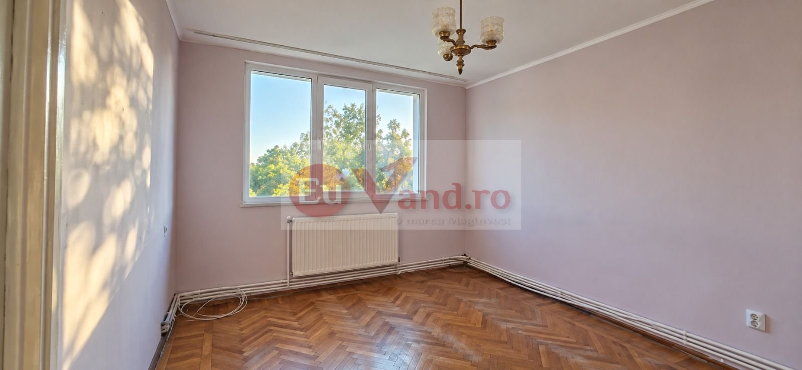 De vanzare apartament cu 2 camere Tiglina 1, etaj 3, 49.000 euro