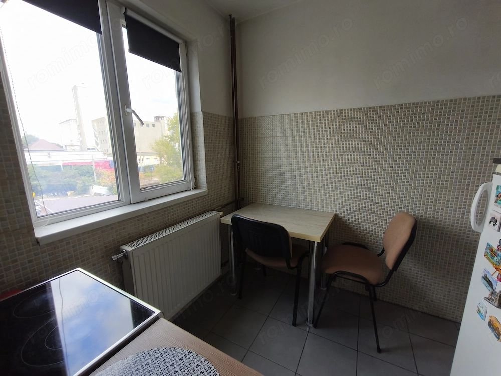Apartament cu 2 camere, etaj 3 chiar în Complexul Studențesc
