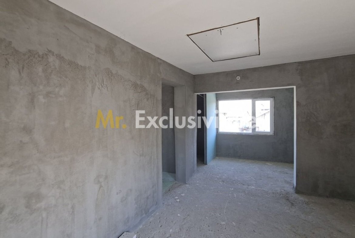 Vanzare Casa P+1E Bananai-Prundu teren 1363 mp