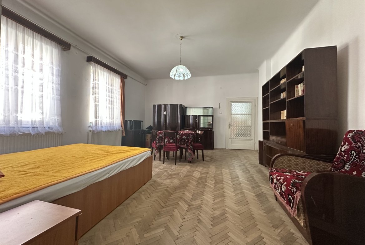 Apartament in casa spațios la doar 5-7 minute de Centrul Istoric