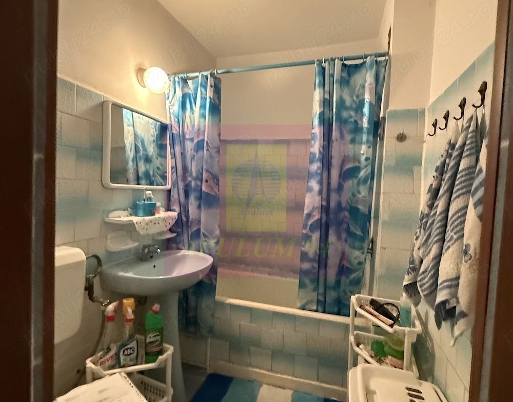 Vanzare apartamrnt 3 camere Titan-Restaurant Alba