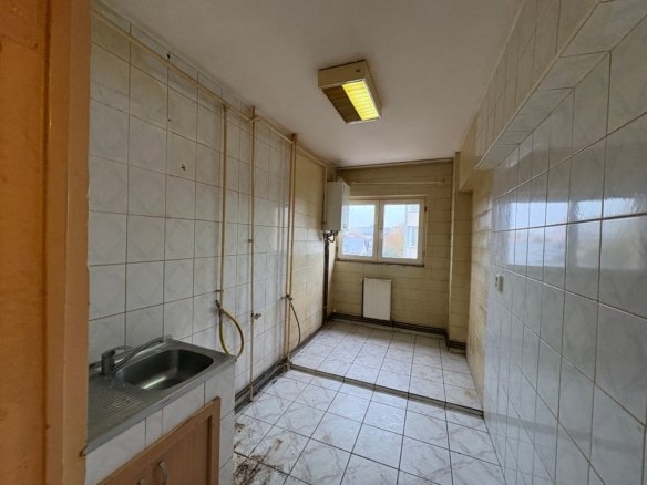 Garsoniera de vanzare zona Astra