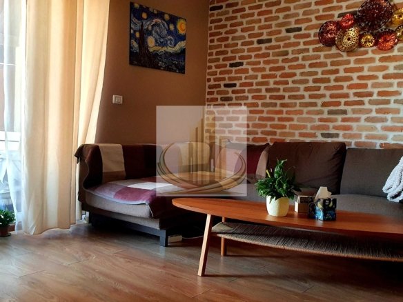 Casă de Închiriat – 120 mp Utili, 3 Dormitoare, 2 Băi și Curte