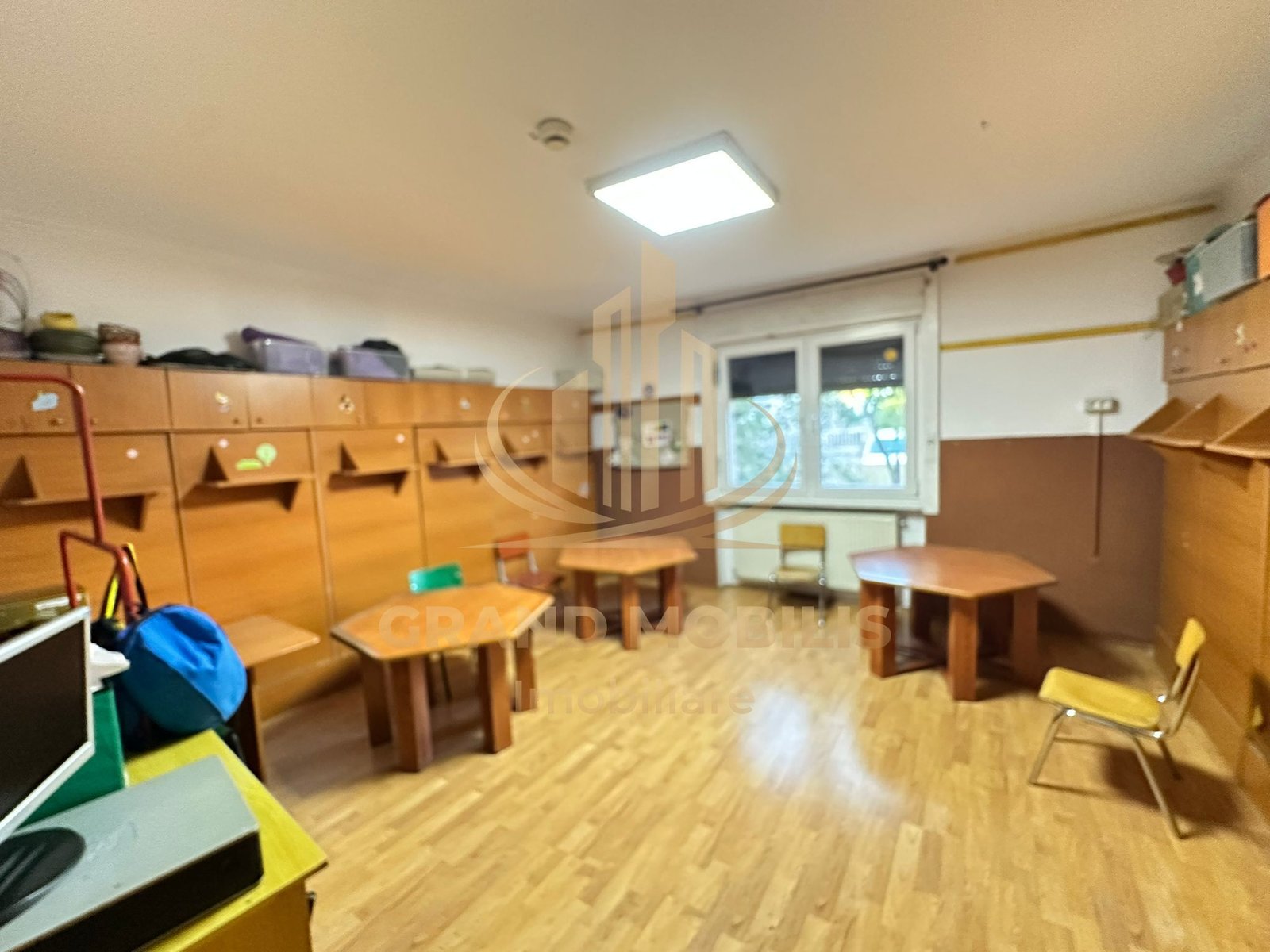 35d8b1dc735a4c718960d523afd944ea Grădiniță / After-school complet funcțional | 17 săli | Preț imbatabil