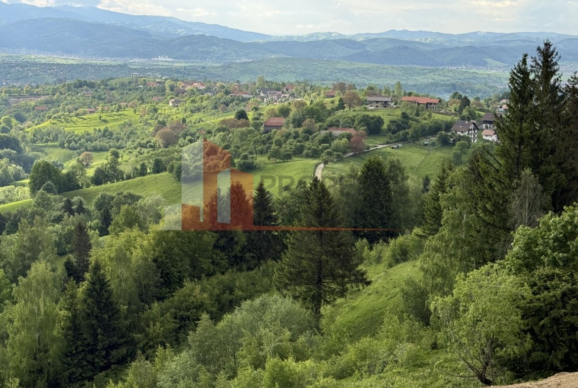 Teren cu priveliște spectaculoasă în Bran – Sohodol