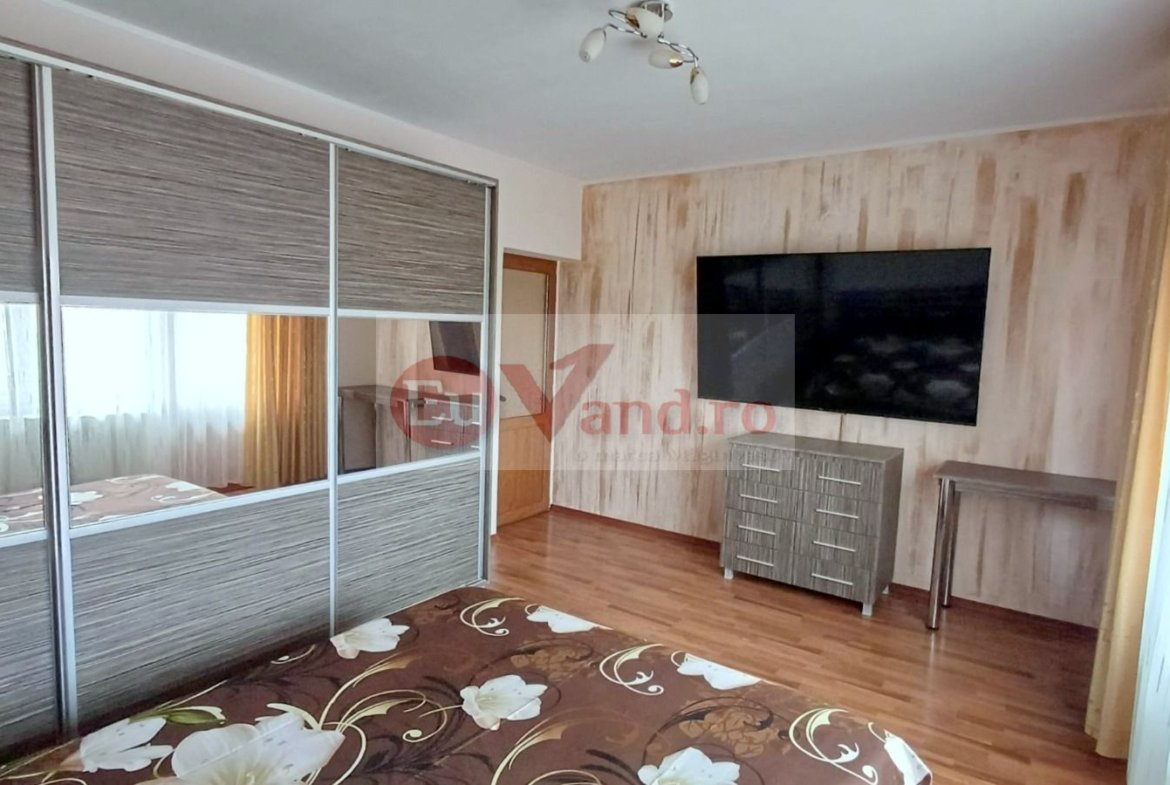Vila P+1+M, 6 camere, Micro 16, 303 mp utili, teren 406 mp – 272.000 Euro