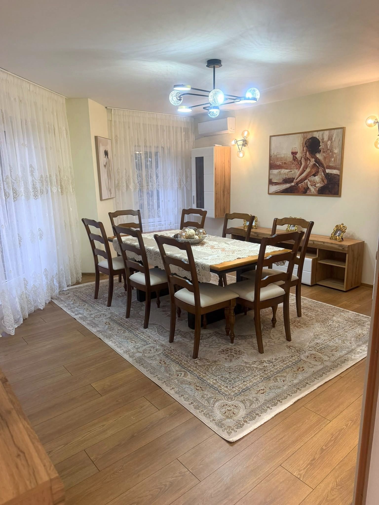 Piata Floreasca apartament 4 camere de inchiriat