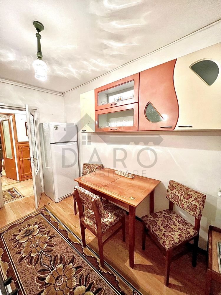 Apartament de inchiriat