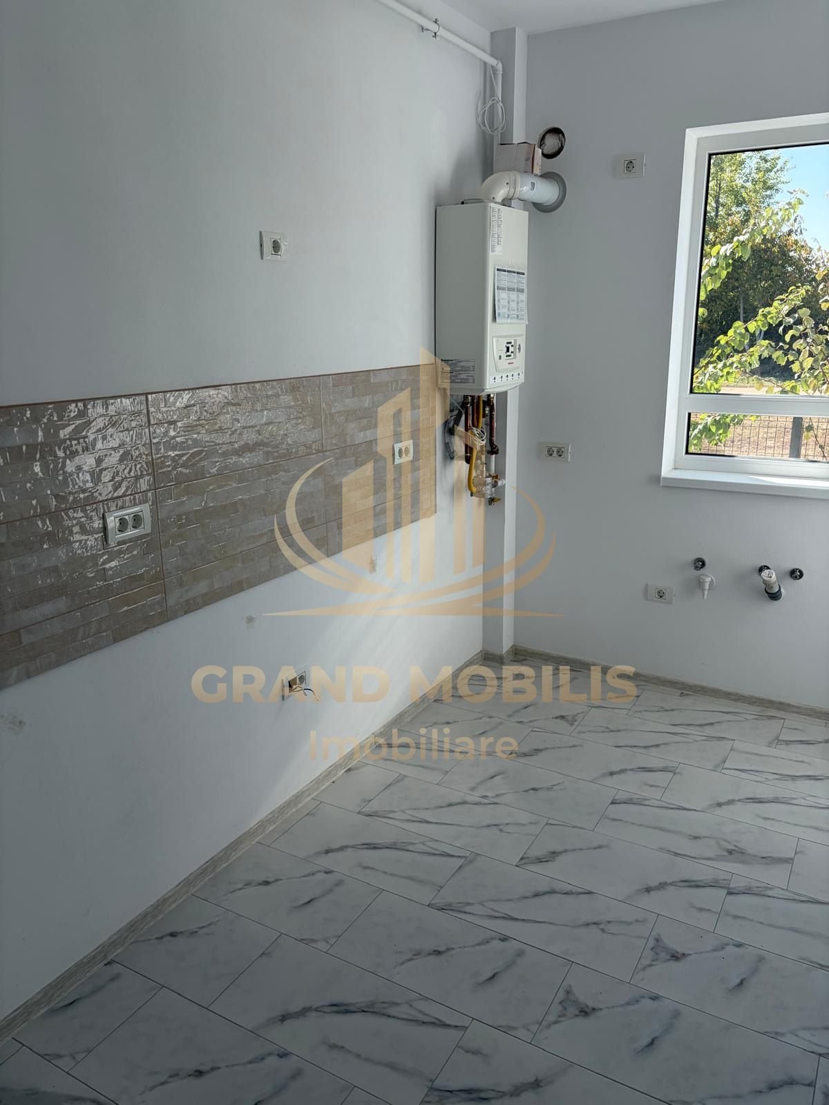 3aa79e9d2d7148dcabd313f9f201c1ec Apartament tip SAD de vânzare –locație excelentă!